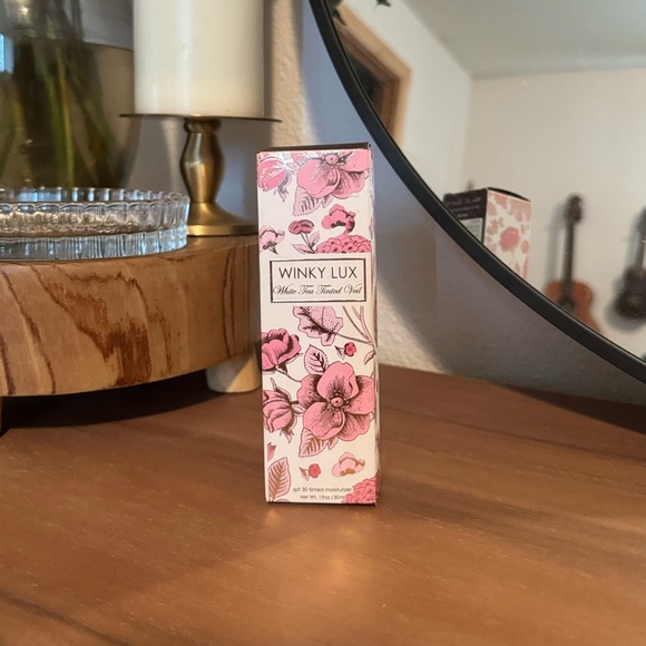 NWT Winky lux spf‎ 30 tinted moisturizer shade rich Tint - Picture 1 of 6